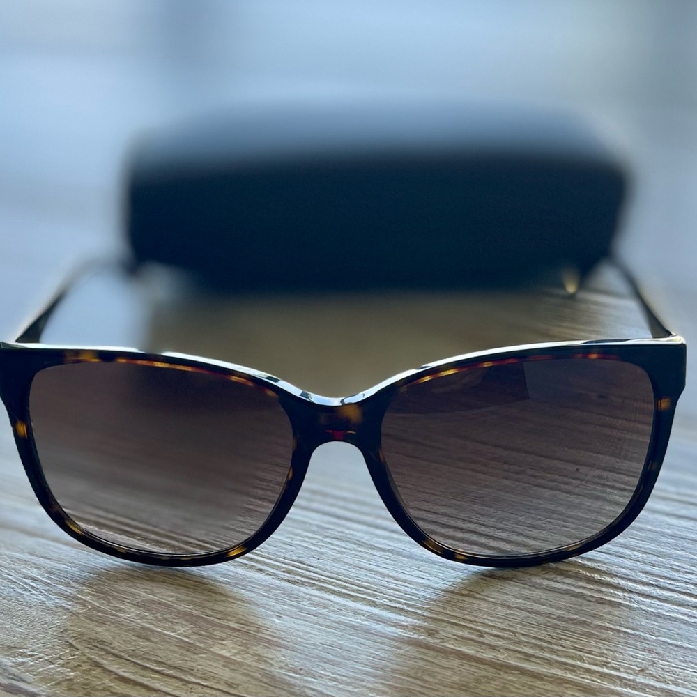 Dkny Tortoise Shell Gradient Sunglasses Brand New! - image 1